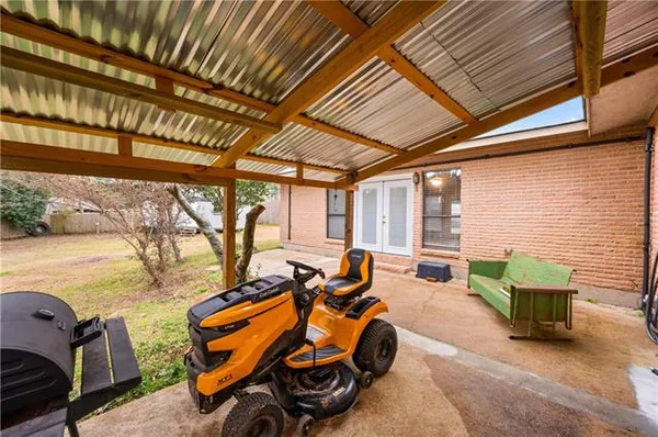$269,000 | 2101 Fairview Lane, Pineville, LA 71360