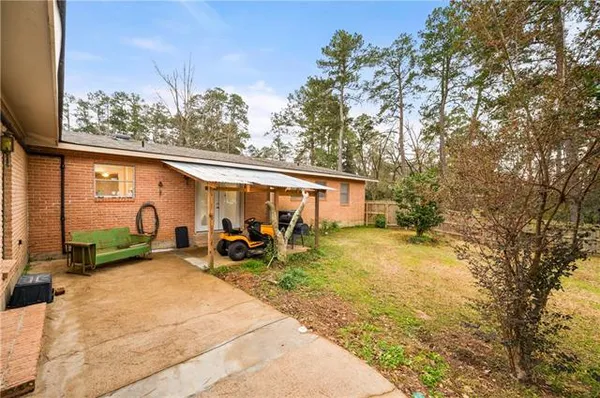 $269,000 | 2101 Fairview Lane, Pineville, LA 71360