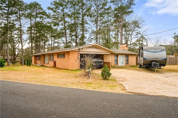 $269,000 | 2101 Fairview Lane, Pineville, LA 71360