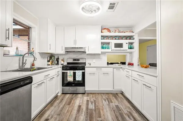 $269,000 | 2101 Fairview Lane, Pineville, LA 71360