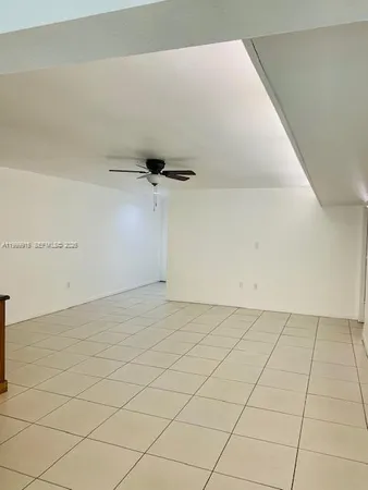 $3,050 | 16119 Kingsmoor Way, Unit 16119, Miami Lakes, FL 33014