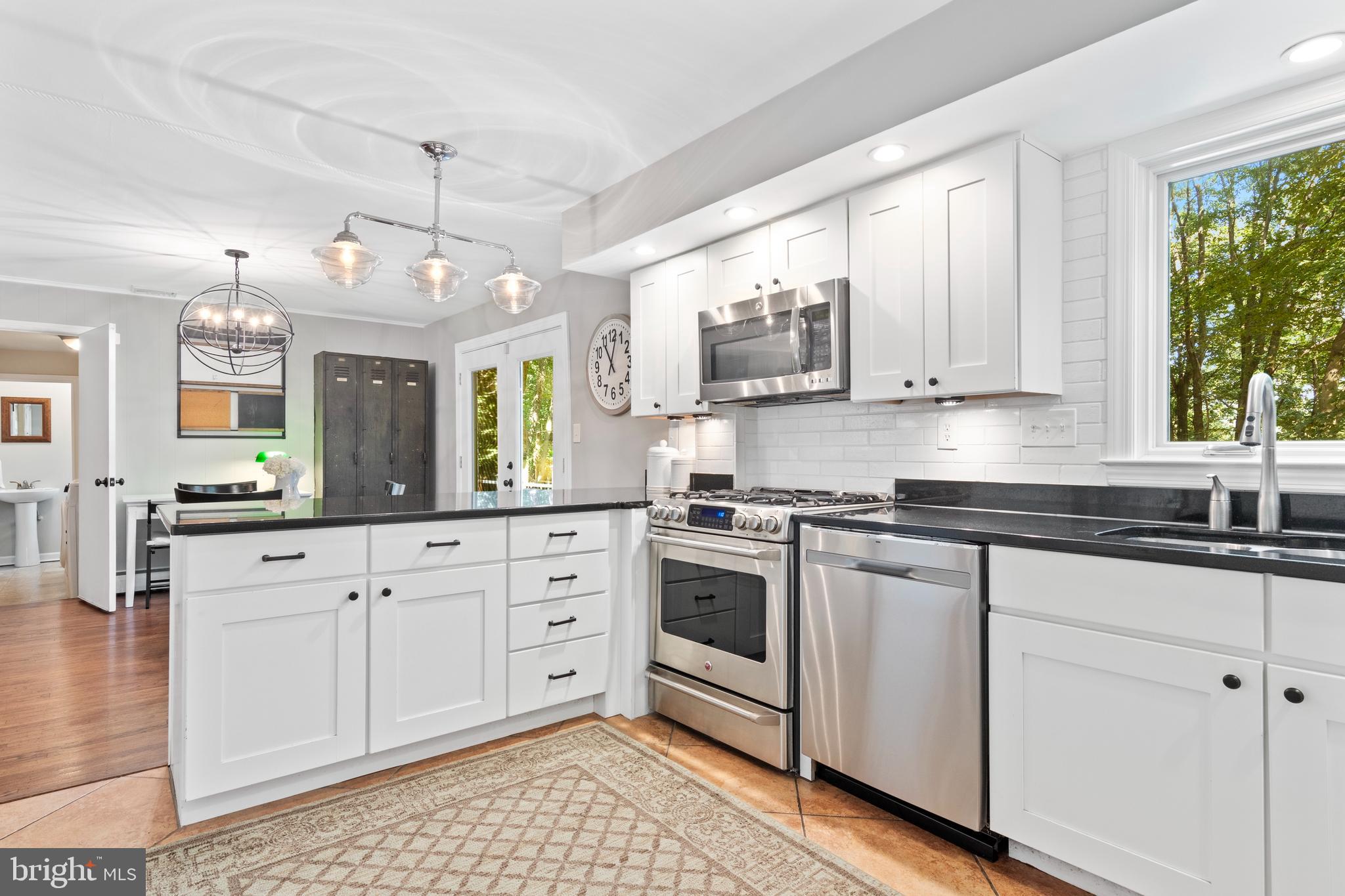 280 Danell Road Wayne, PA 19087 - Photo 24 of 57 Kitchen