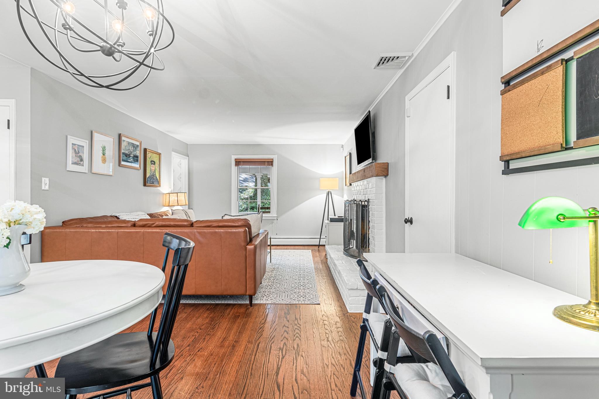 280 Danell Road Wayne, PA 19087 - Photo 34 of 57 Family Room / Work Station.