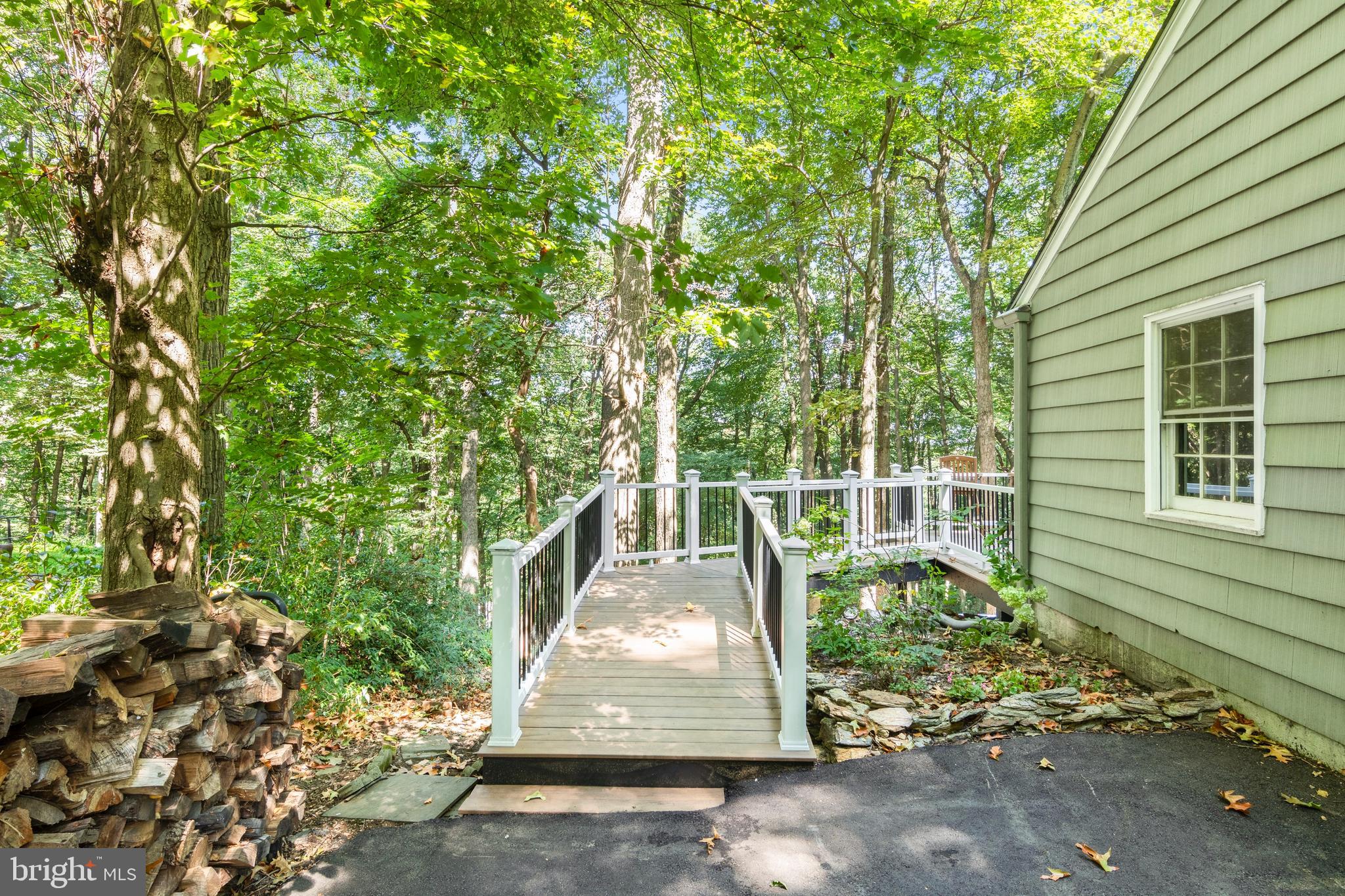 280 Danell Road Wayne, PA 19087 - Photo 4 of 57 Boardwalk to Deck!