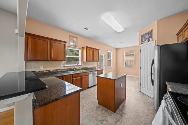 $369,000 | 206 Collingwood Lane, Spartanburg, SC 29301