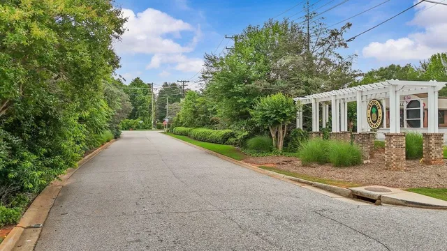 $369,000 | 206 Collingwood Lane, Spartanburg, SC 29301