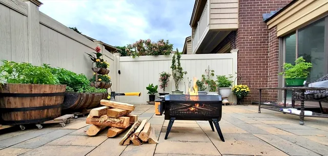 $375,000 | 117 Greenbrook Drive, Unit 117, Stoughton, MA 02072