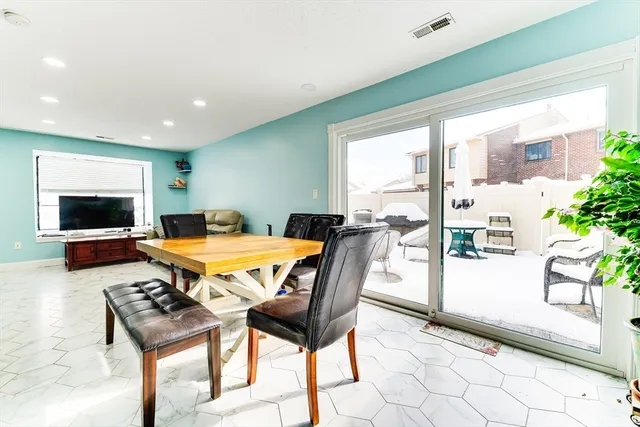 $375,000 | 117 Greenbrook Drive, Unit 117, Stoughton, MA 02072