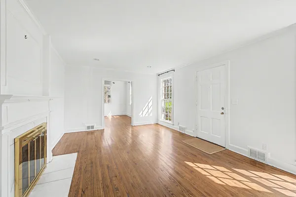 $4,450 | 4317 Lealand Lane, Nashville, TN 37204