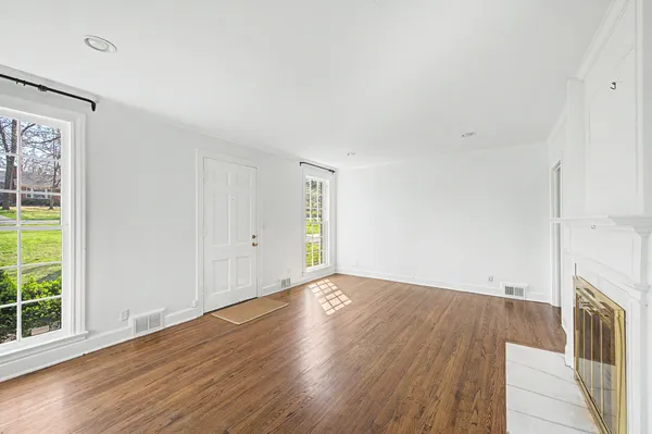 $4,450 | 4317 Lealand Lane, Nashville, TN 37204