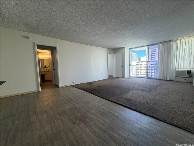 $2,695 | 222 Liliʻuokalani Avenue, Unit 1104, Honolulu, HI 96815