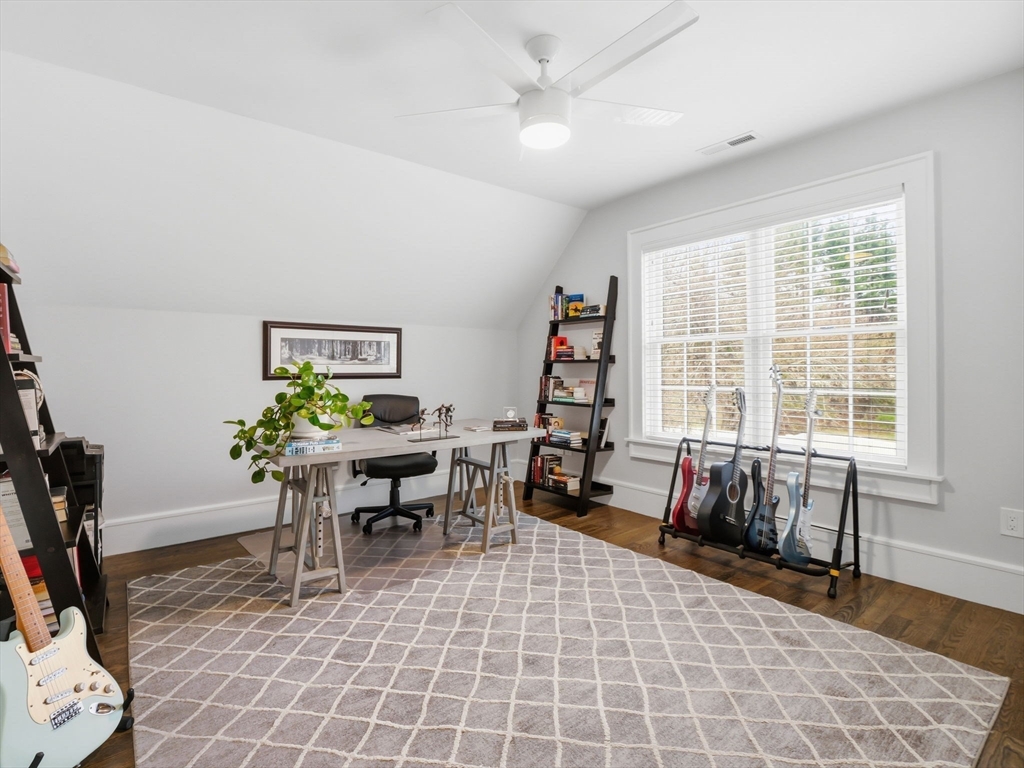 121 Greenwood Road Andover, MA 01810 - Photo 24 of 40