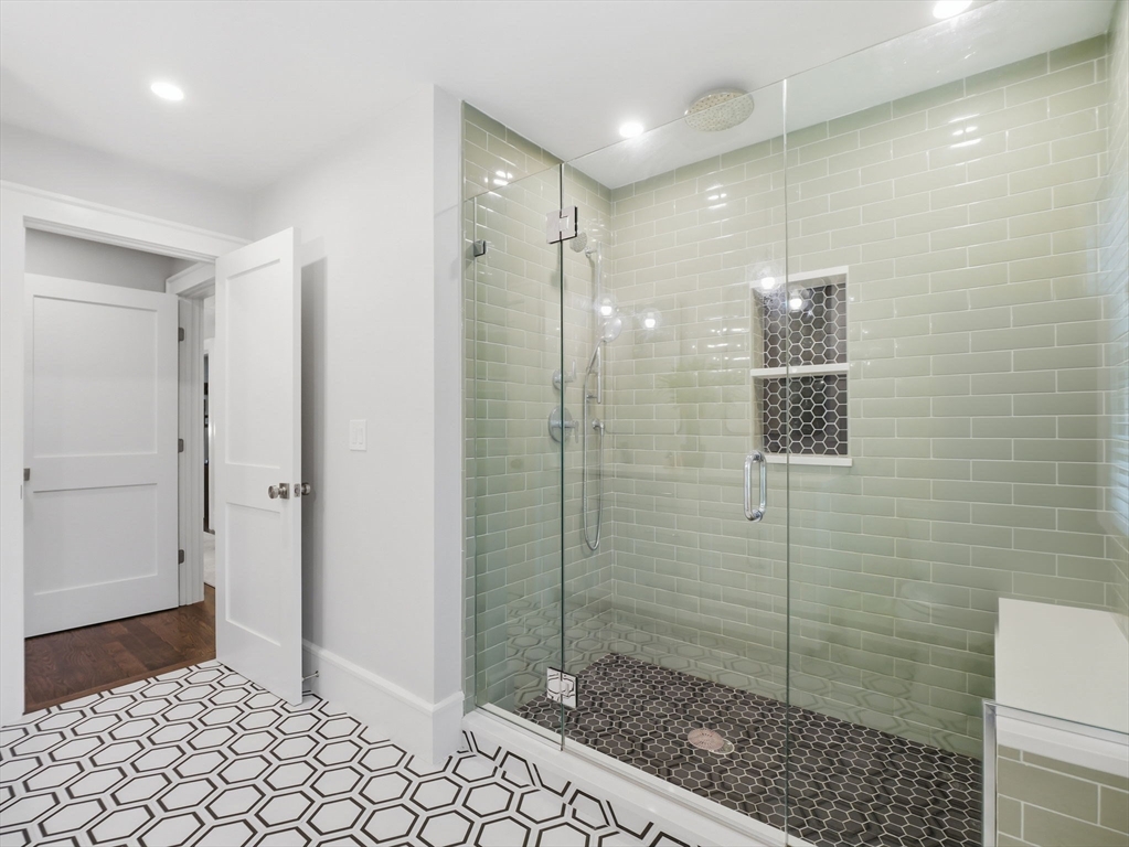 121 Greenwood Road Andover, MA 01810 - Photo 29 of 40