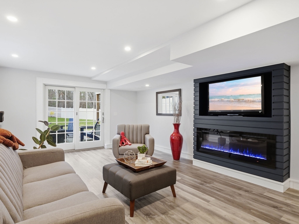 121 Greenwood Road Andover, MA 01810 - Photo 31 of 40