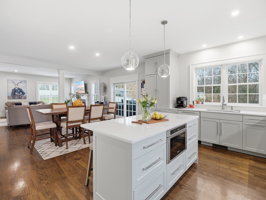 121 Greenwood Road Andover, MA 01810 - Photo 8 of 40