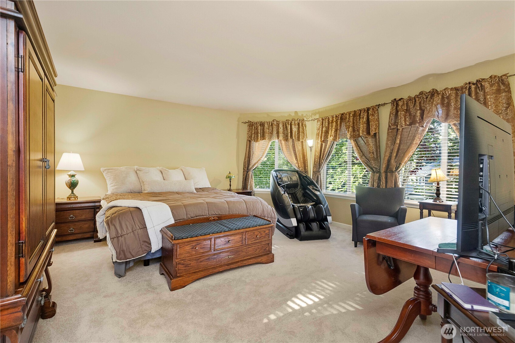 9127 Northeast 160th Place Bothell, WA 98011 - Photo 23 of 36