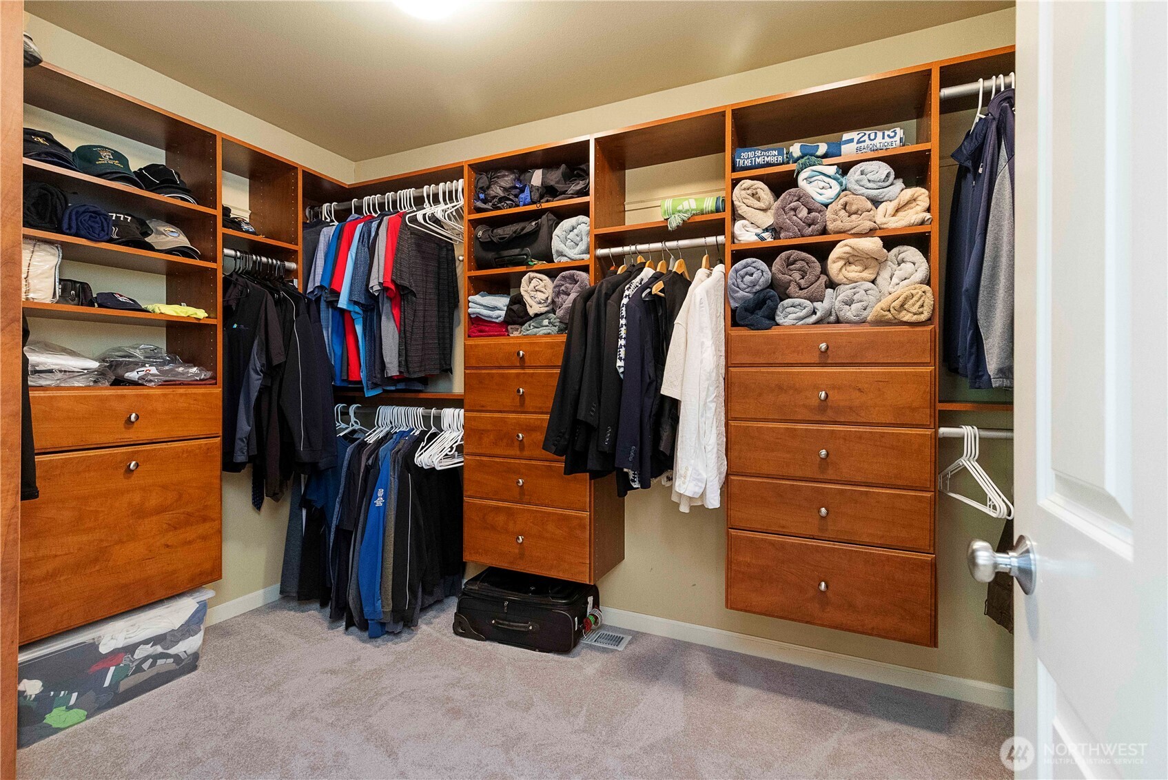 9127 Northeast 160th Place Bothell, WA 98011 - Photo 27 of 36