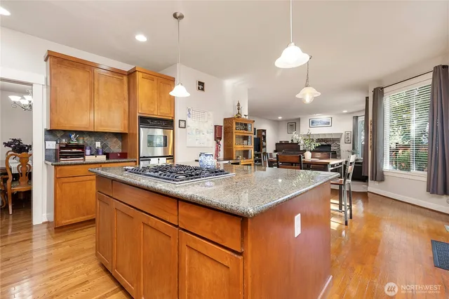 $1,545,000 | 9127 Northeast 160th Place, Bothell, WA 98011