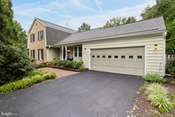 $4,500 | 3366 Taleen Court, Annandale, VA 22003