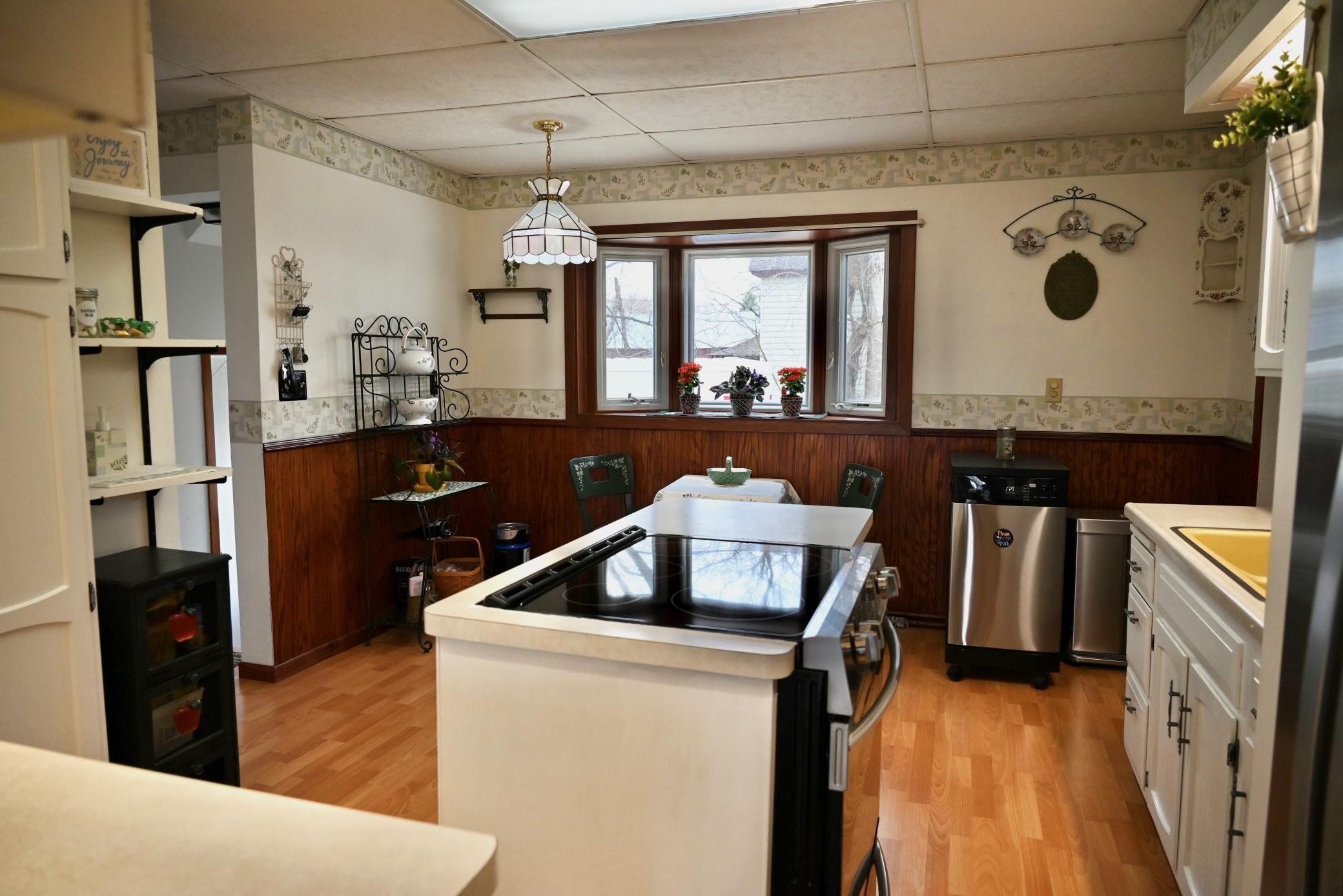 8585 Dale Road Woodbury, MN 55129 - Photo 12 of 46