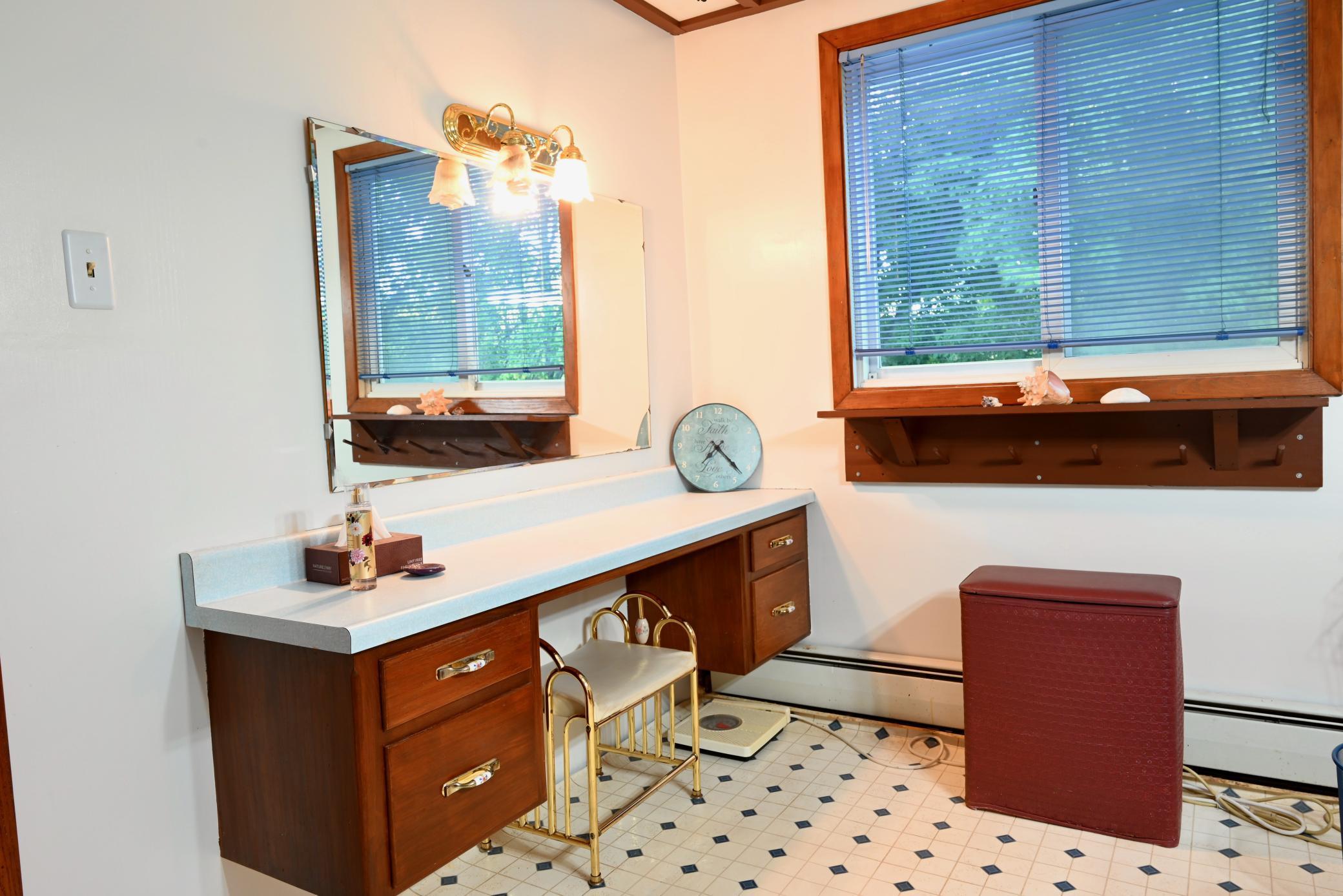 8585 Dale Road Woodbury, MN 55129 - Photo 22 of 46