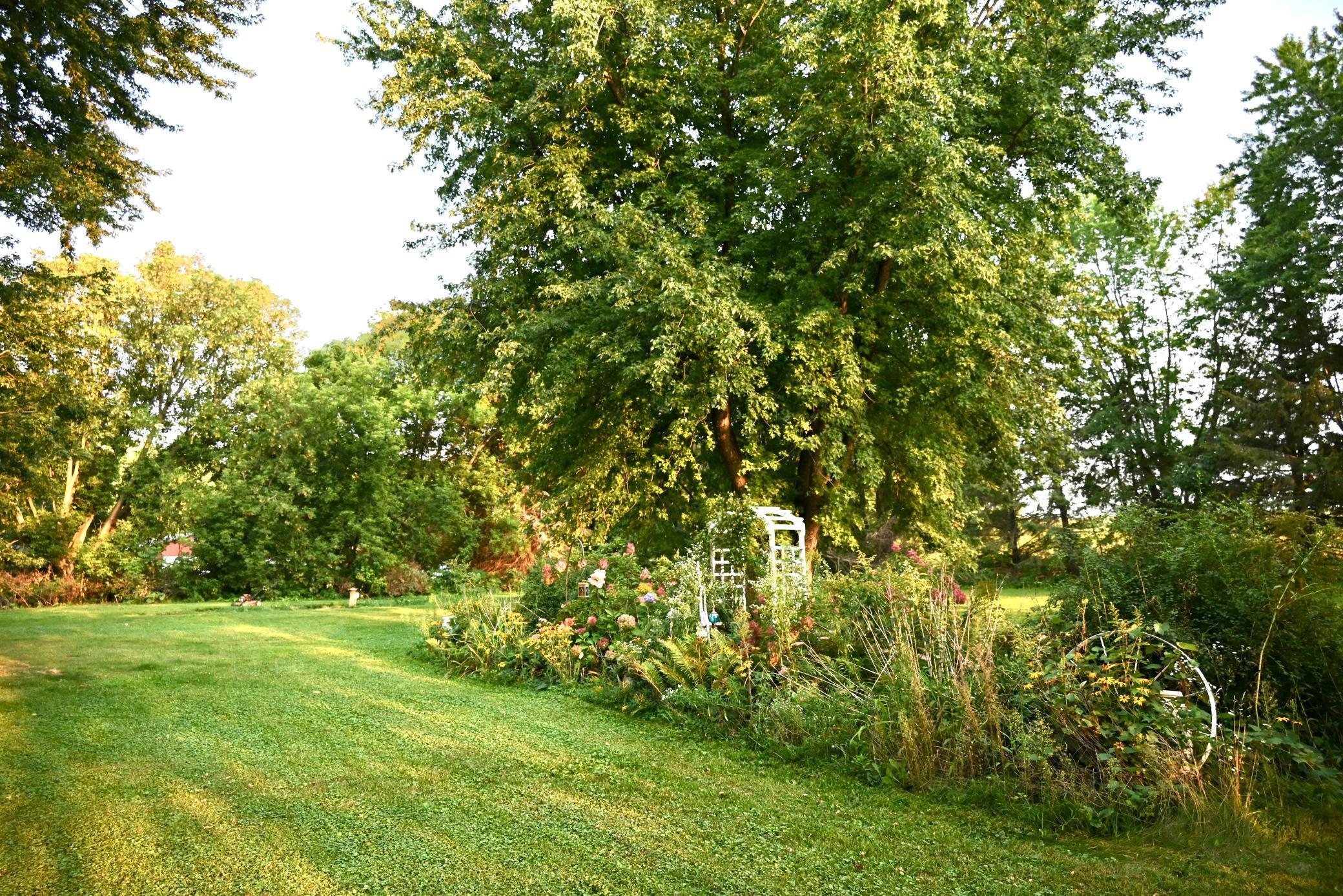 8585 Dale Road Woodbury, MN 55129 - Photo 33 of 46