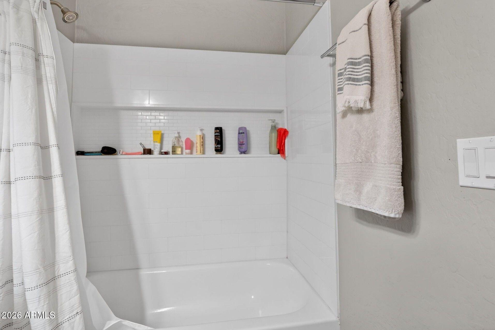 2643 East Valencia Street Gilbert, AZ 85296 - Photo 41 of 52 Full Bathroom