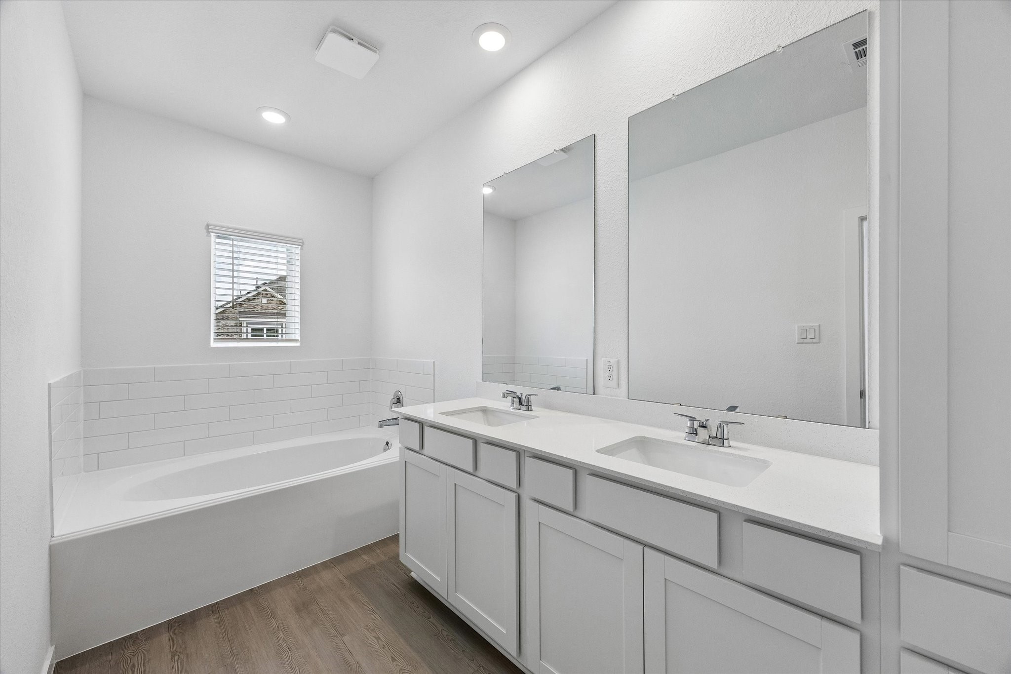 2207 Salinas Drive Rosharon, TX 77583 - Photo 5 of 15