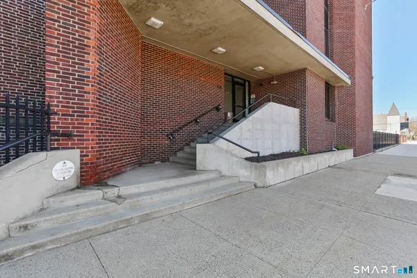 $159,000 | 325 Lafayette Street, Unit 8302, Bridgeport, CT 06604