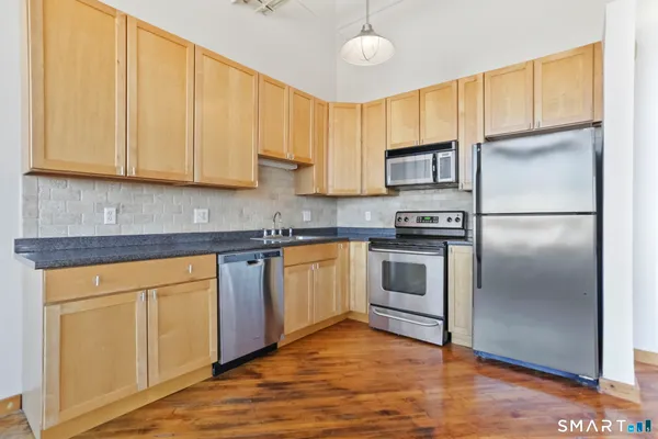 $159,000 | 325 Lafayette Street, Unit 8302, Bridgeport, CT 06604