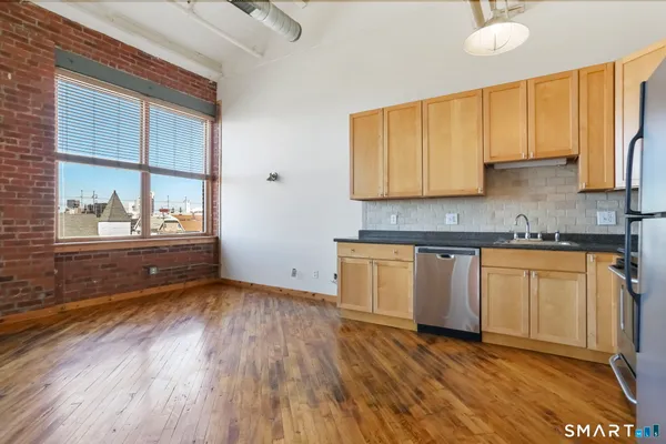 $159,000 | 325 Lafayette Street, Unit 8302, Bridgeport, CT 06604