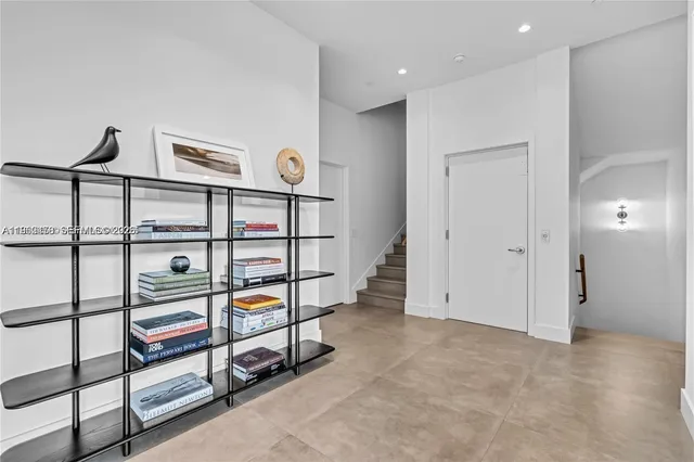 $2,975,000 | 650 Northeast 32nd Street, Unit BH6, Miami, FL 33137