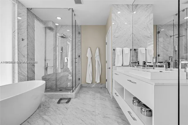 $2,975,000 | 650 Northeast 32nd Street, Unit BH6, Miami, FL 33137