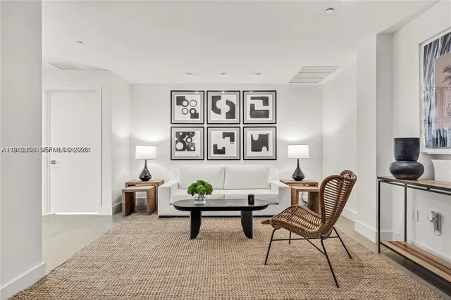 $2,975,000 | 650 Northeast 32nd Street, Unit BH6, Miami, FL 33137