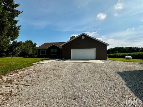 $355,000 | 6133 East 800 North, Denver, IN 46926