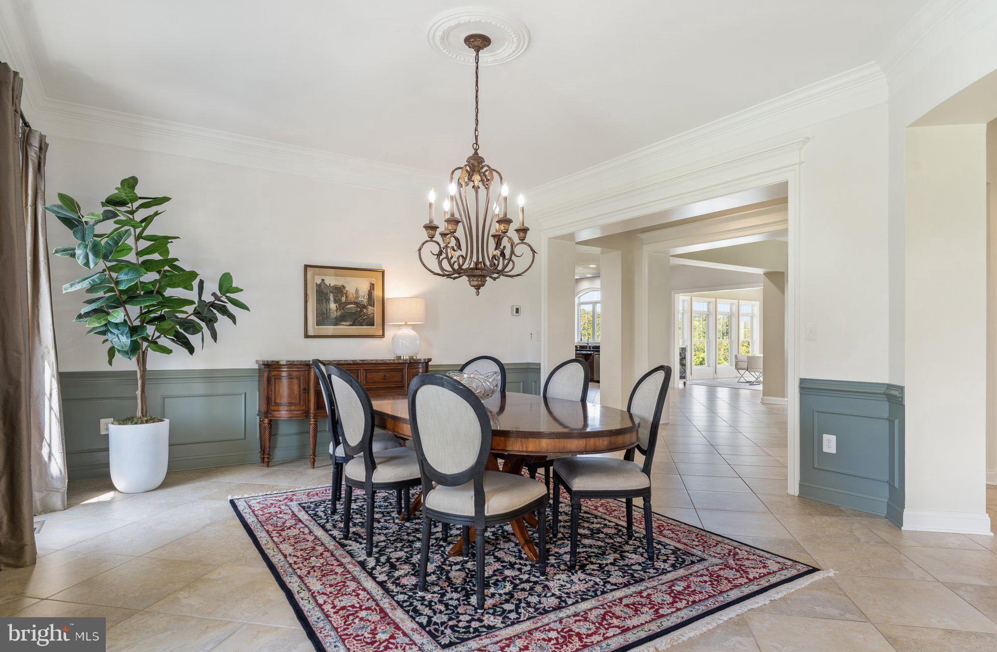 22077 Oatlands Road Aldie, VA 20105 - Photo 14 of 49 Formal Dining