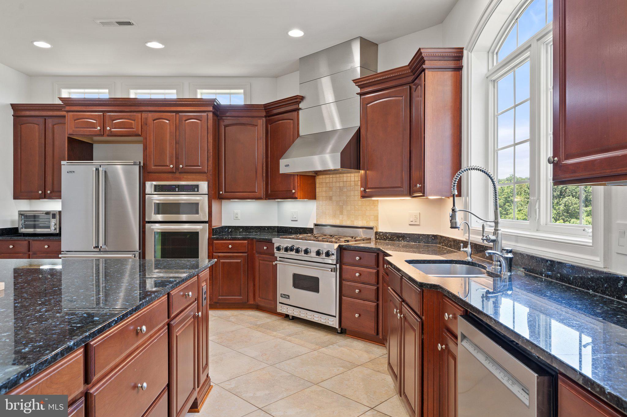 22077 Oatlands Road Aldie, VA 20105 - Photo 15 of 49