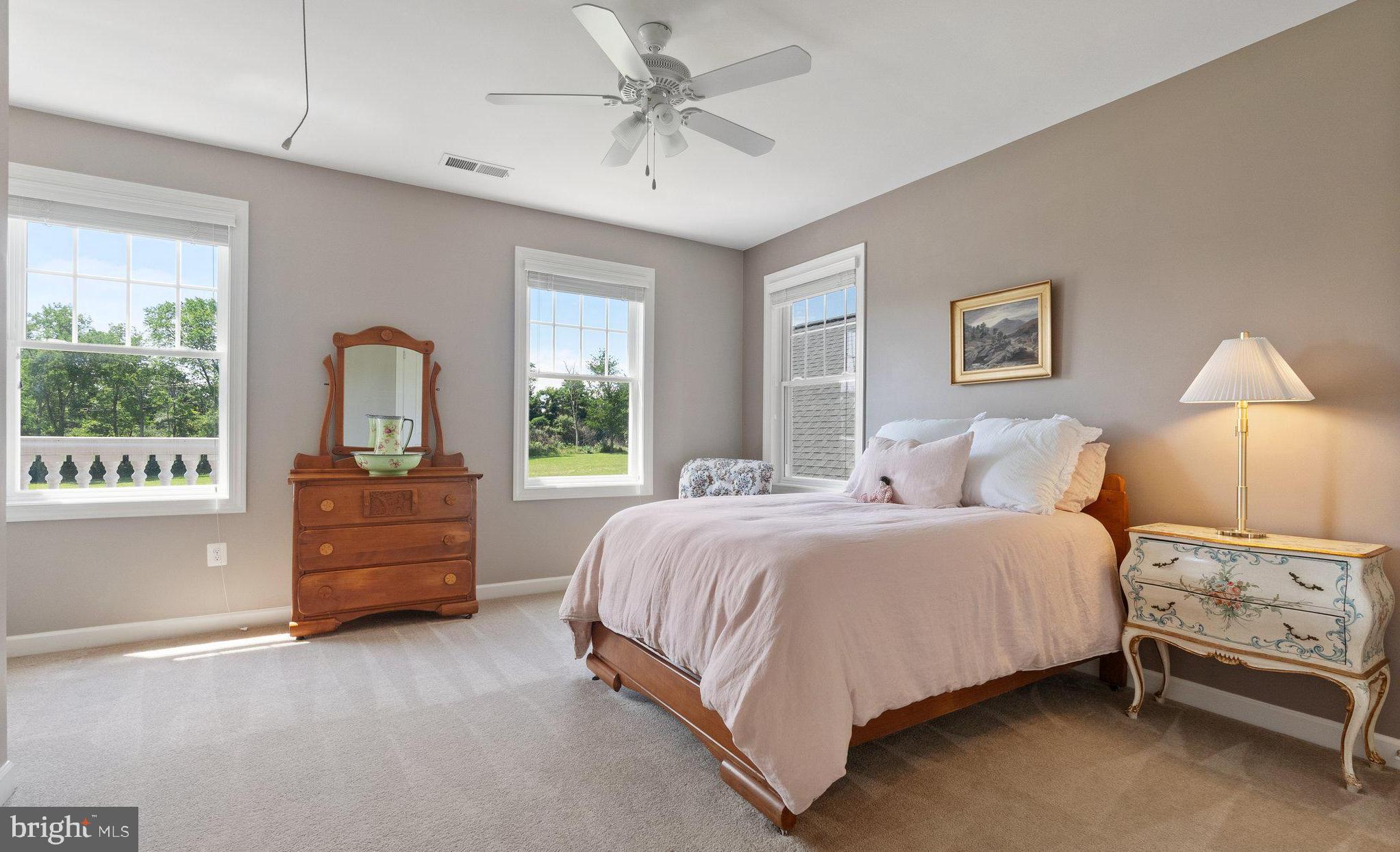22077 Oatlands Road Aldie, VA 20105 - Photo 28 of 49 Bedroom 1 with ensuite bath