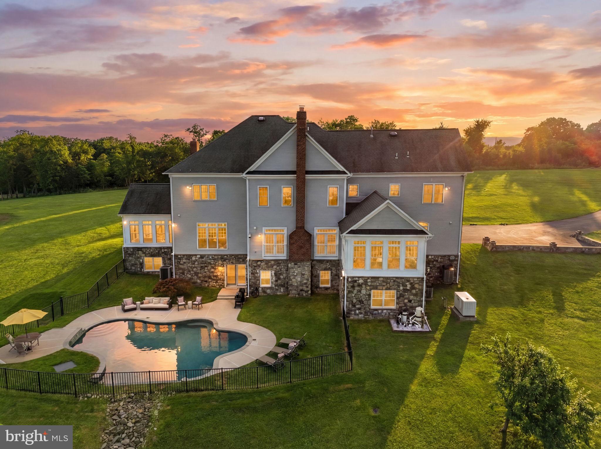 22077 Oatlands Road Aldie, VA 20105 - Photo 3 of 49 Private & convenient, minutes to Rt 50 & 15