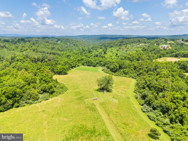 $2,750,000 | 22077 Oatlands Road, Aldie, VA 20105