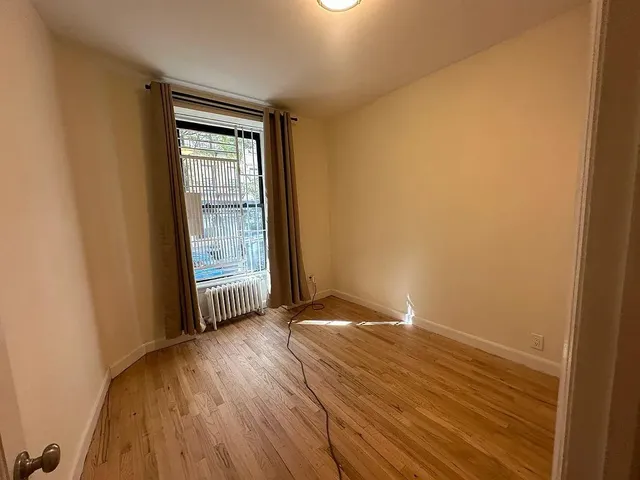 $3,000 | 213 East 84th Street, Unit 1A | Upper East Side