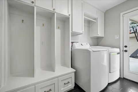 $980,000 | 722 West Forest Drive, Houston, TX 77079