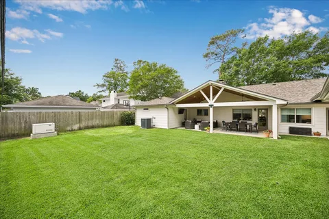 $980,000 | 722 West Forest Drive, Houston, TX 77079