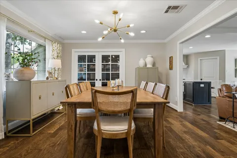 $980,000 | 722 West Forest Drive, Houston, TX 77079