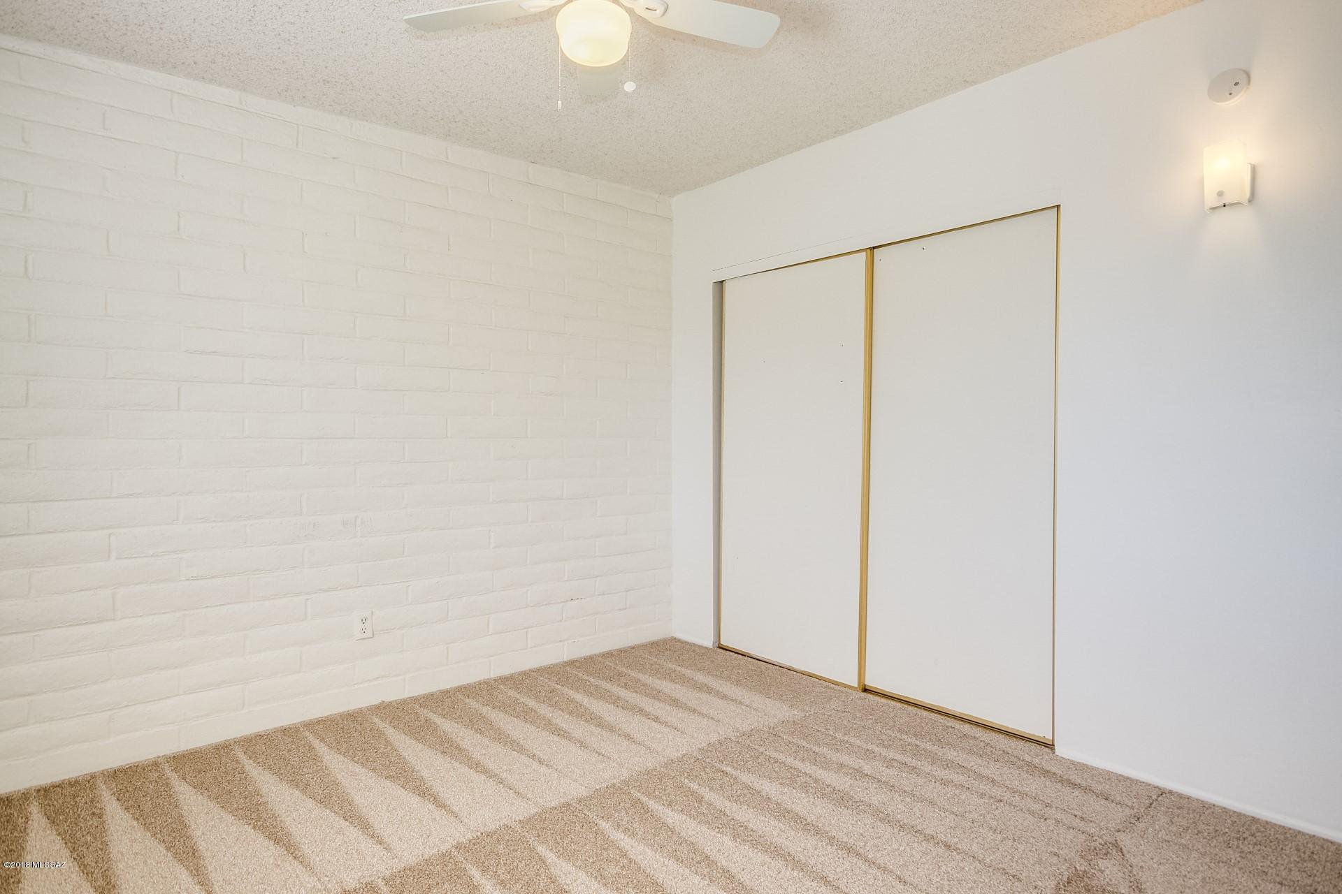 9842 East Stella Road Tucson, AZ 85730 - Photo 11 of 21