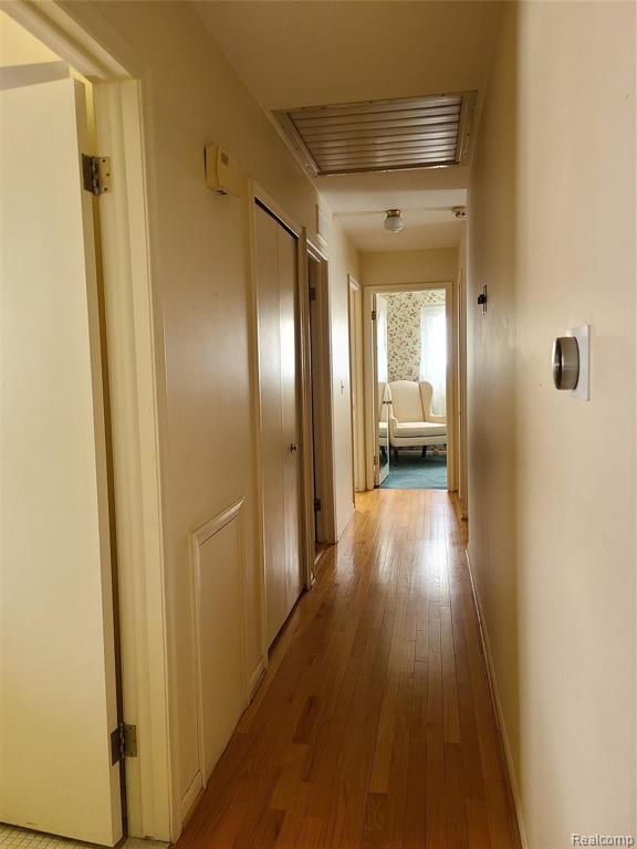 641 Lake Forest Road Rochester Hills, MI 48309 - Photo 20 of 34