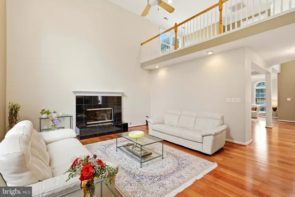 $1,100,000 | 43648 Intrepid Street, Chantilly, VA 20152