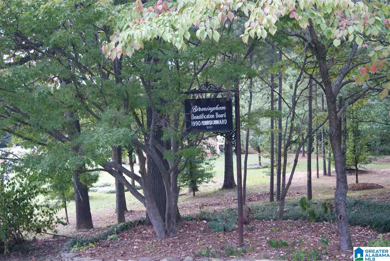 1028 Willowbrook Road Birmingham, AL 35215 - Photo 2 of 39