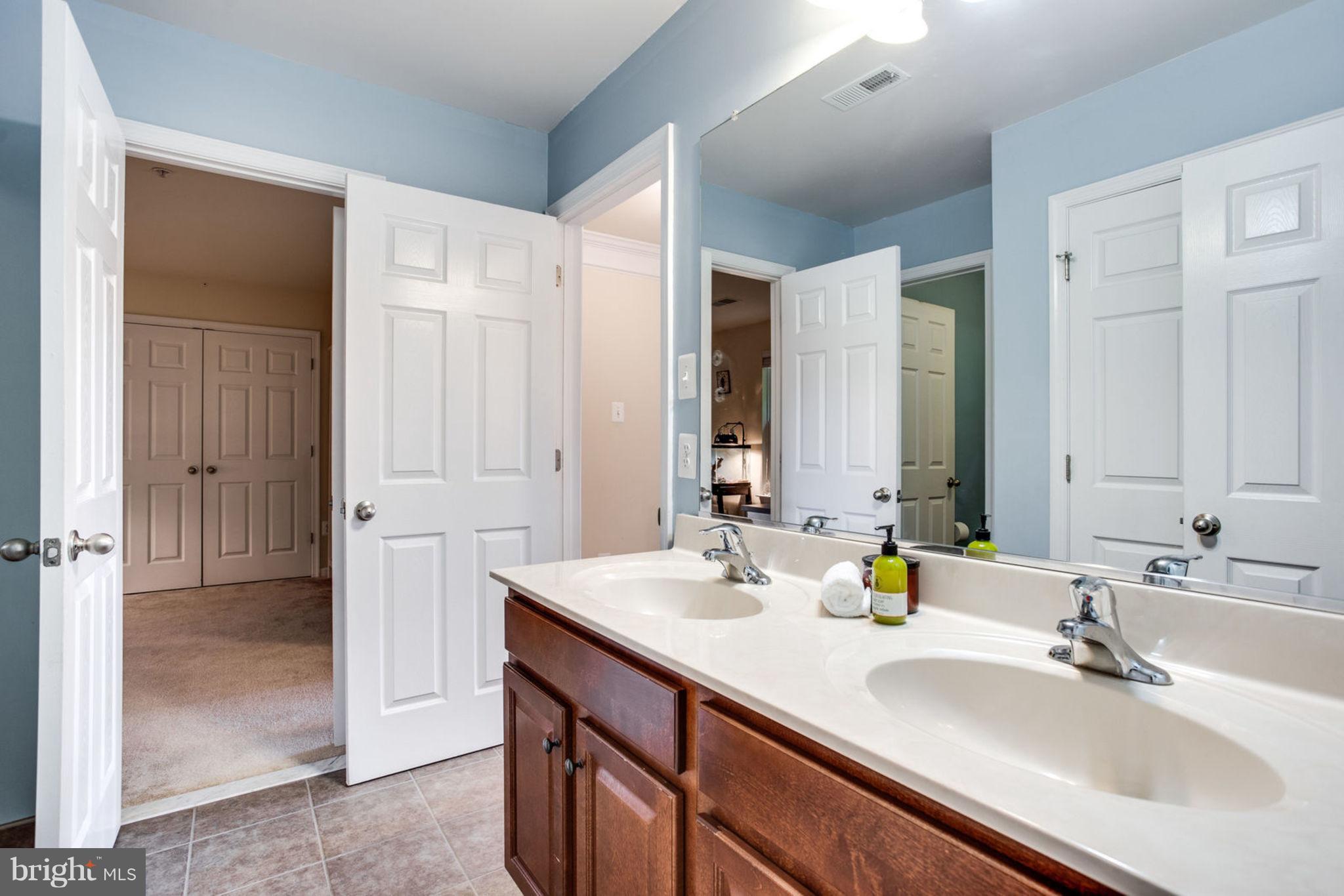 6944 Meadowlake Road New Market, MD 21774 - Photo 20 of 30 Full Bathroom