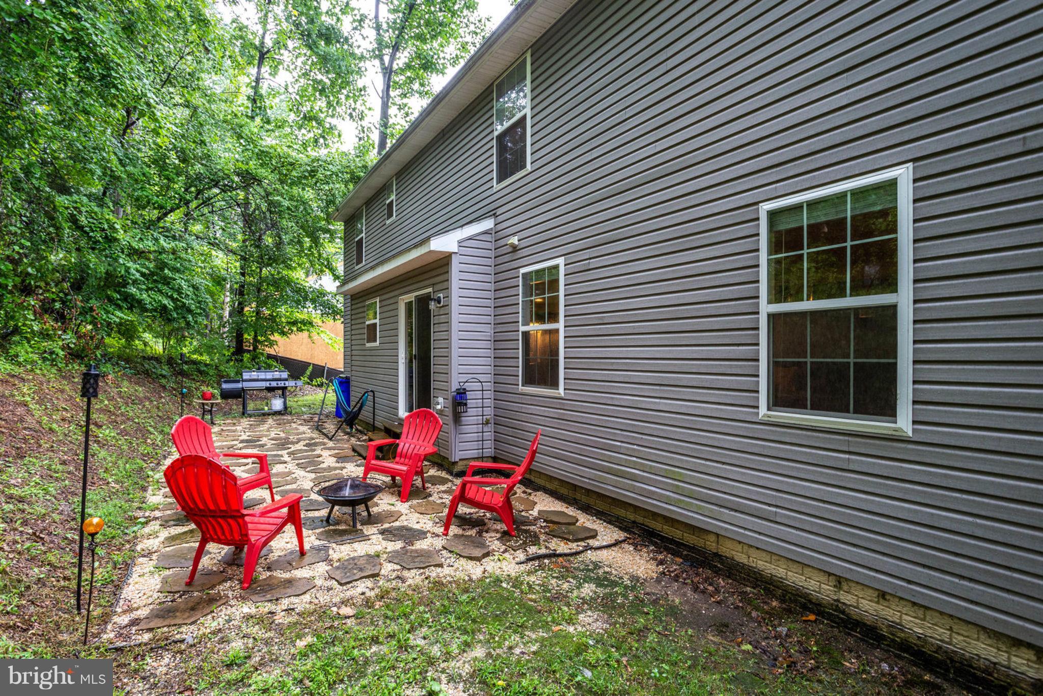 6944 Meadowlake Road New Market, MD 21774 - Photo 27 of 30 Exterior (Rear)